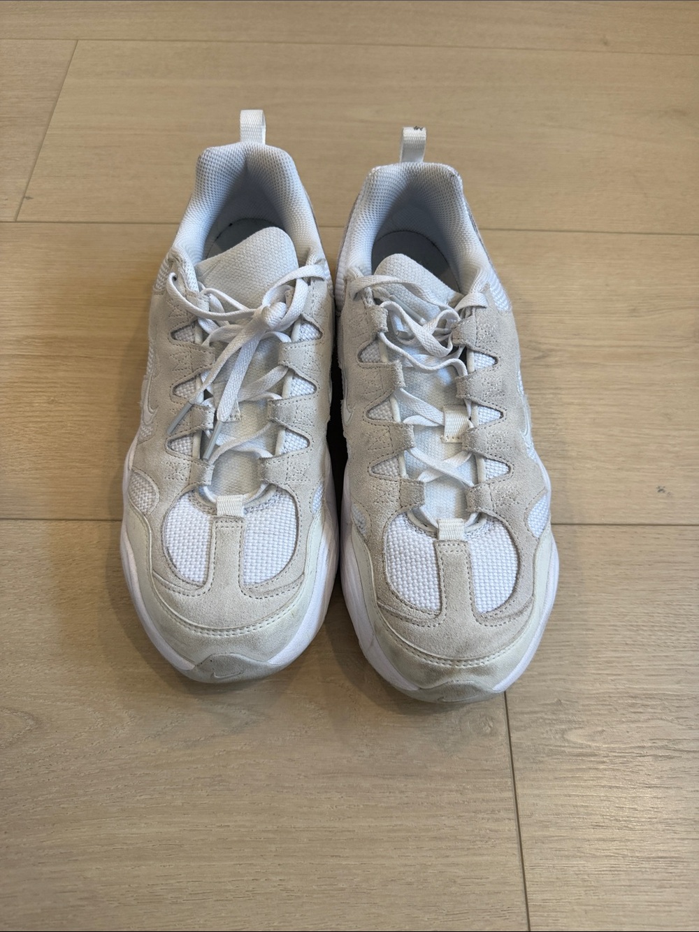 Men's White Athletic Lace-Up Sneakers
